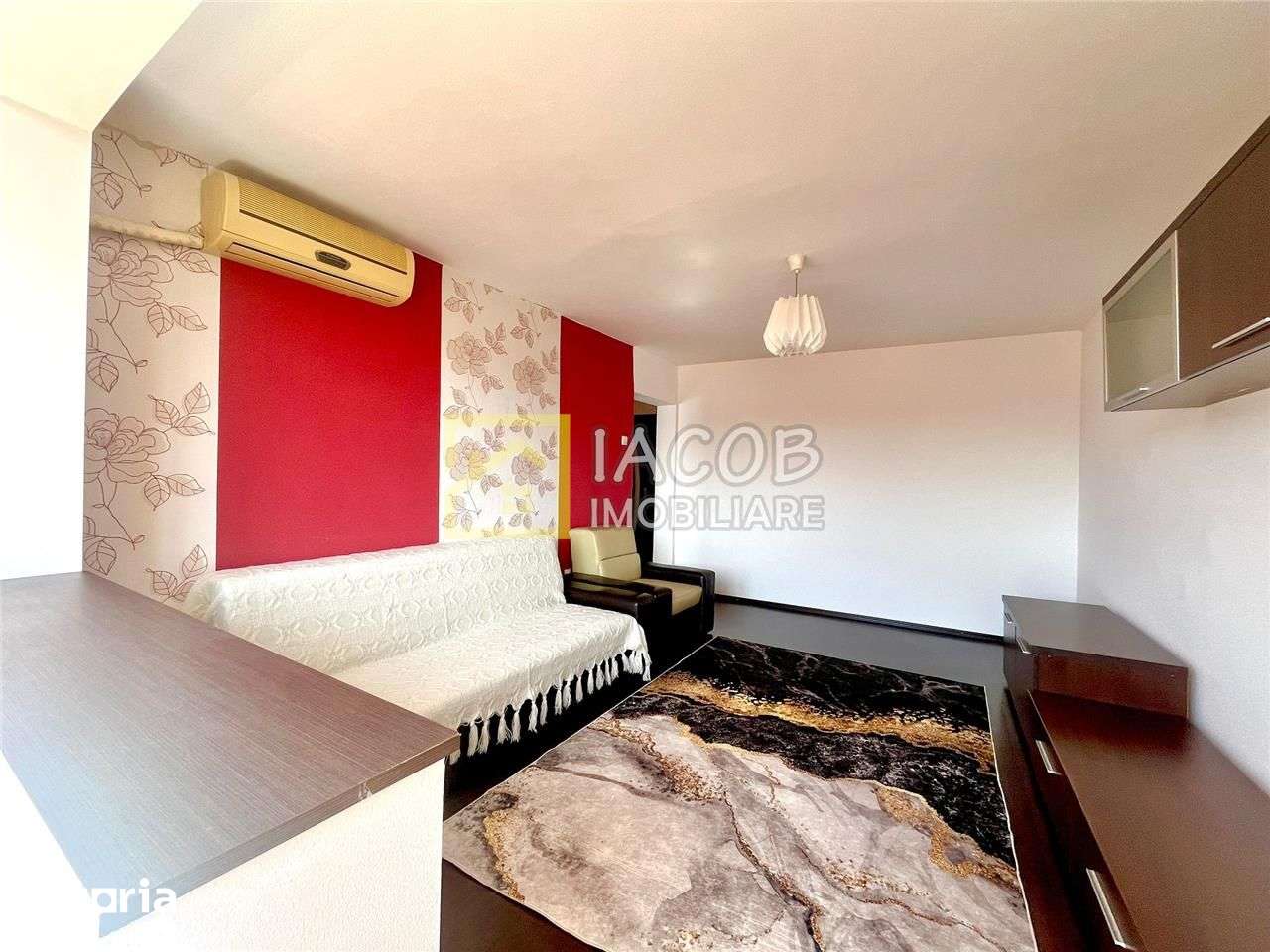 Apartament 3 camere decomandate, strada Martir Horia, Bacau — fotografia 3