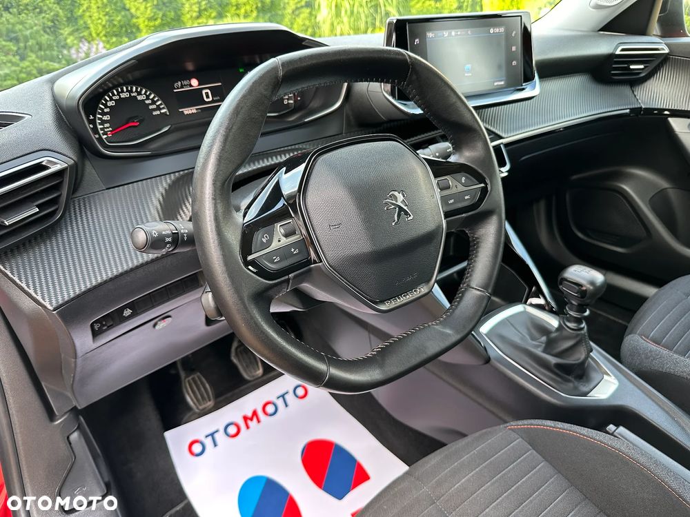 Peugeot 2008 1.2 Pure Tech GPF Allure S&S - 20