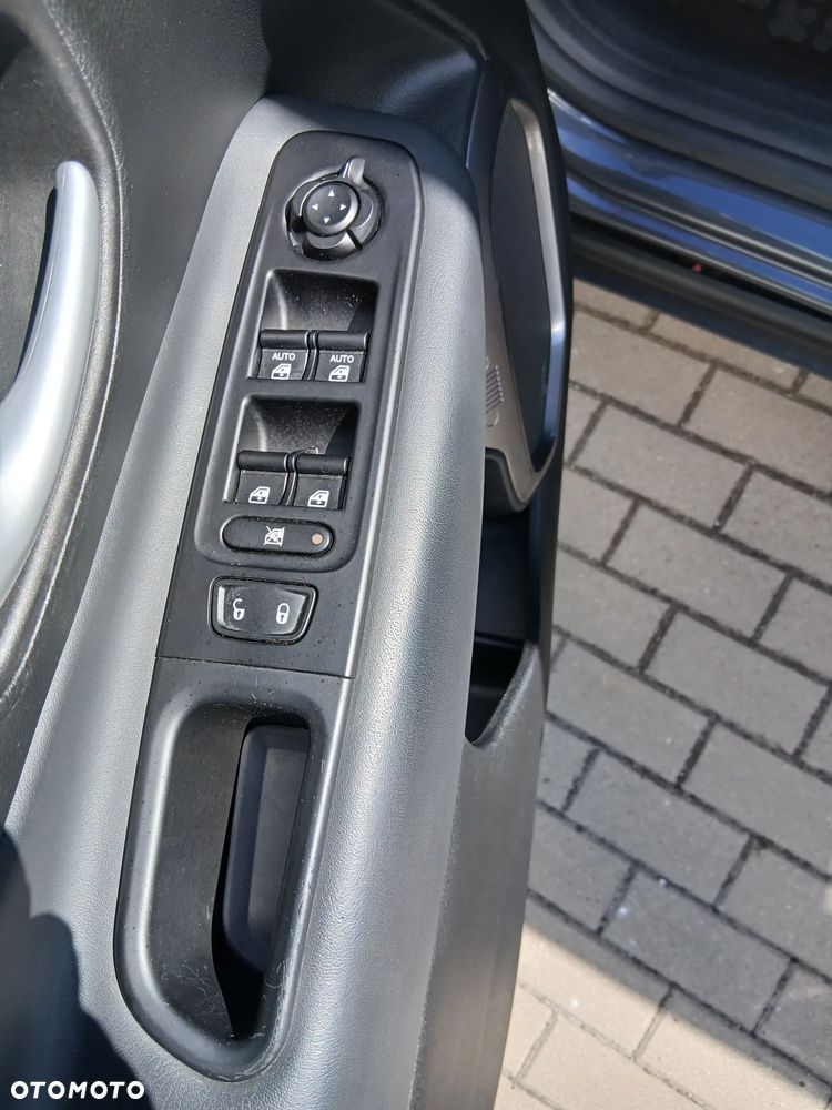 Jeep Renegade 1.5 T4 mHEV Longitude FWD S&S DCT - 15