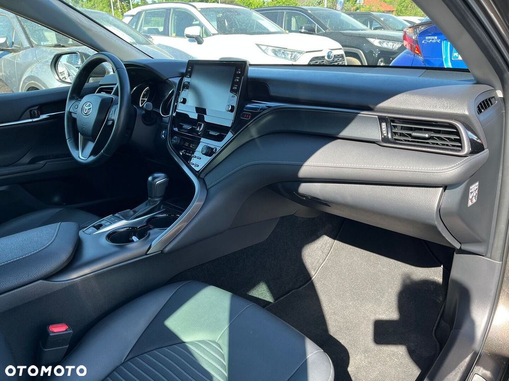Toyota Camry 2.5 Hybrid Prestige CVT - 6