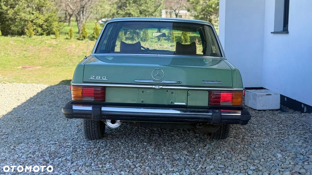 Mercedes-Benz 280 - 6