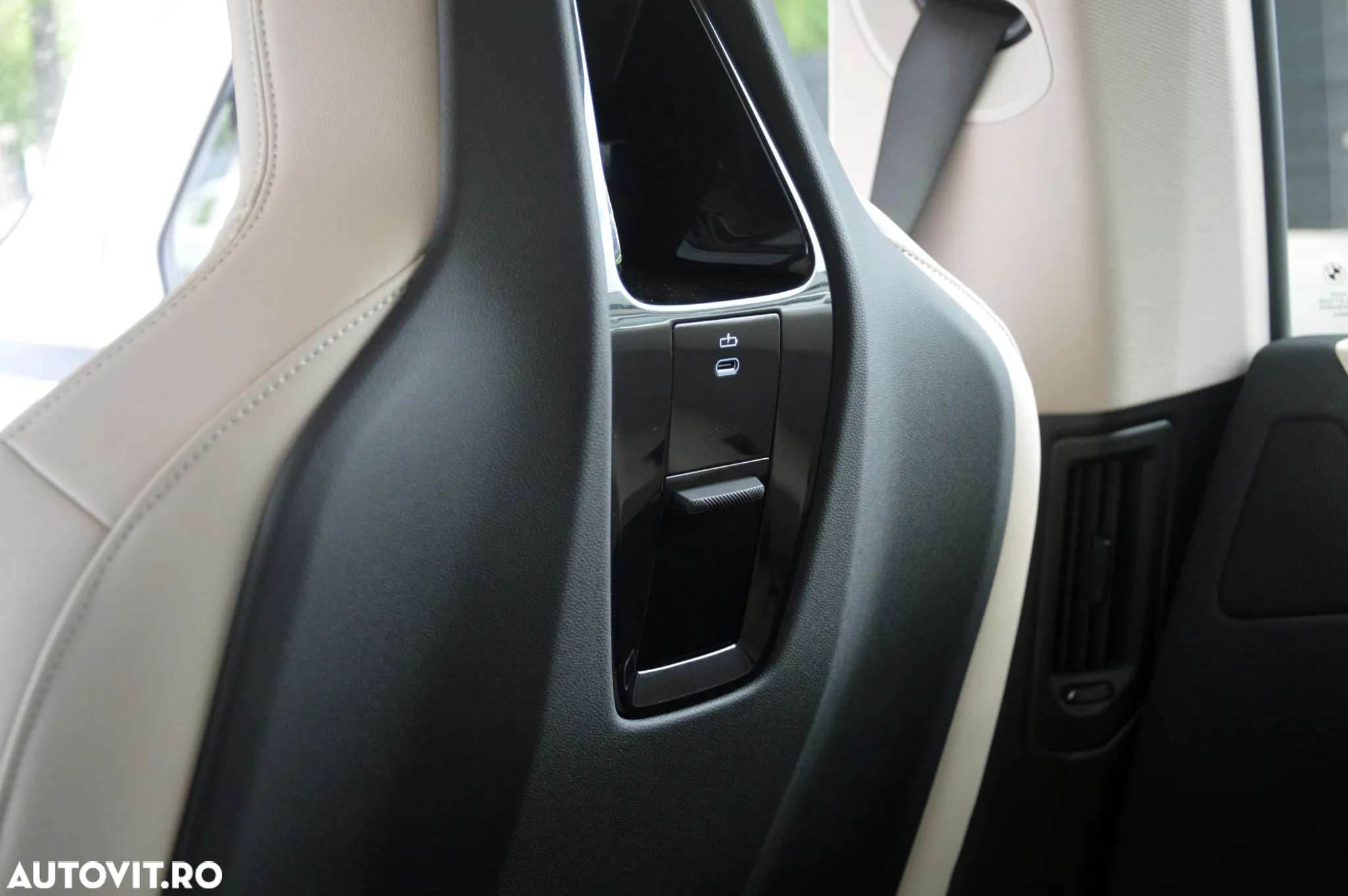 BMW iX xDrive40 - 29