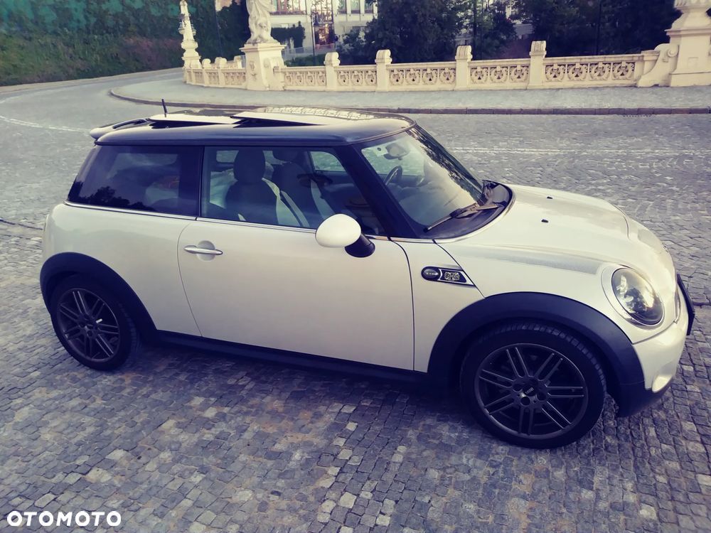 MINI Cooper S 50 Camden - 9