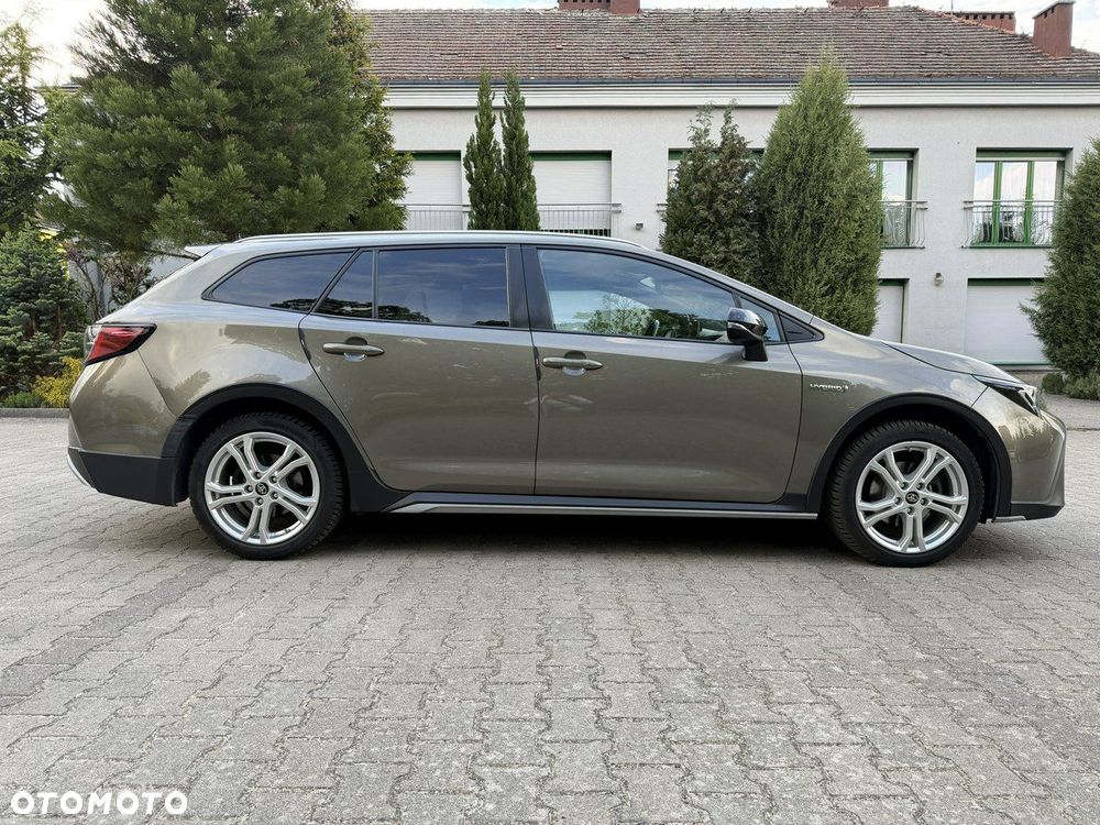 Toyota Corolla 1.8 Hybrid Trek - 35