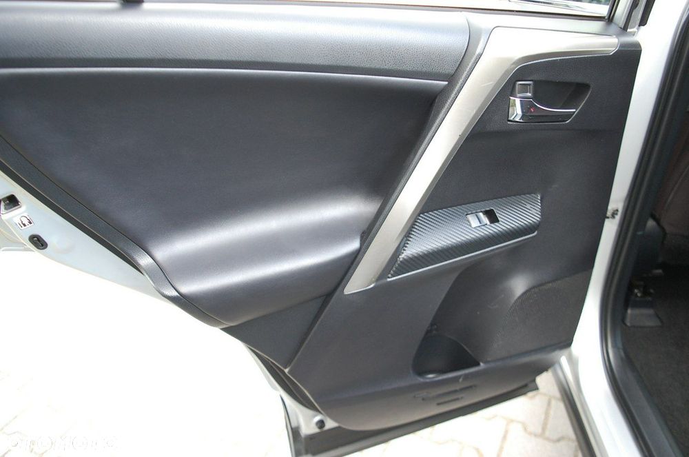 Toyota RAV4 - 31