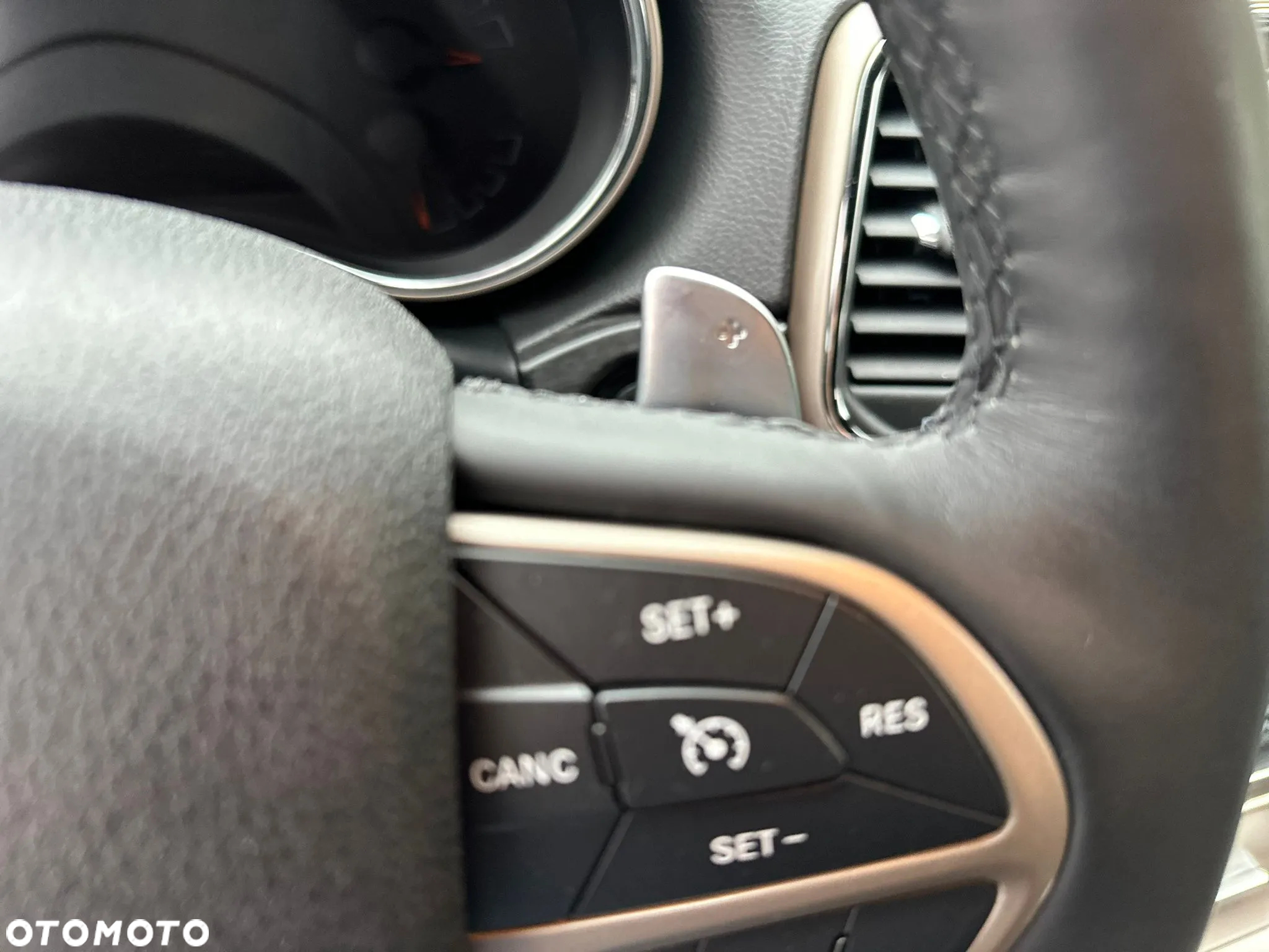Jeep Grand Cherokee 3.0 CRD Limited - 22