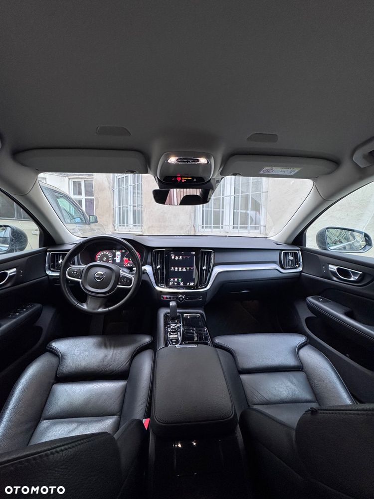 Volvo V60 T6 AWD Twin Engine Geartronic Momentum Pro - 20