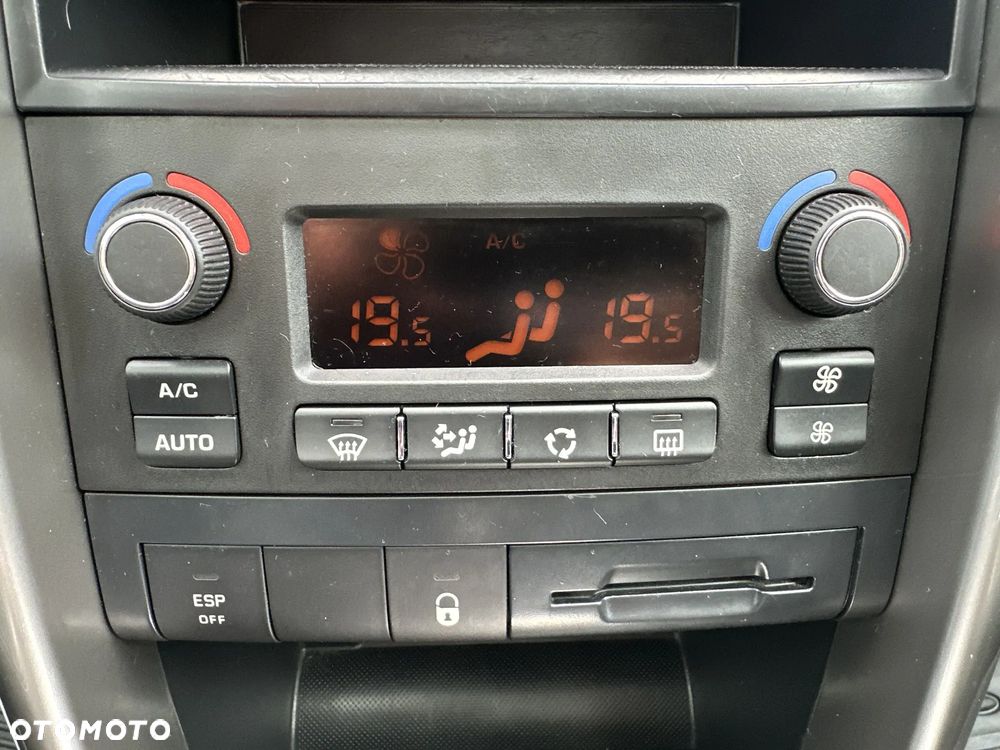 Peugeot 207 1.6 HDi Outdoor - 25