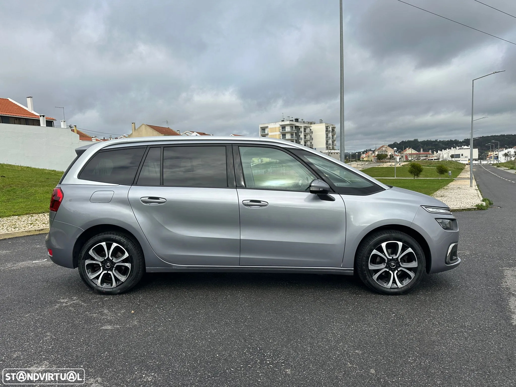 Citroën Grand C4 Spacetourer 1.5 BlueHDi Shine EAT8 - 8
