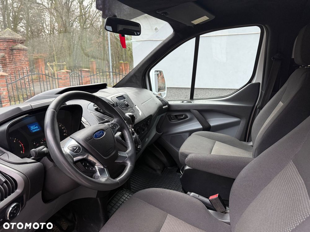 Ford Transit Custom - 8