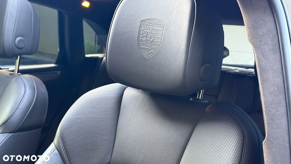 Porsche Macan - 11