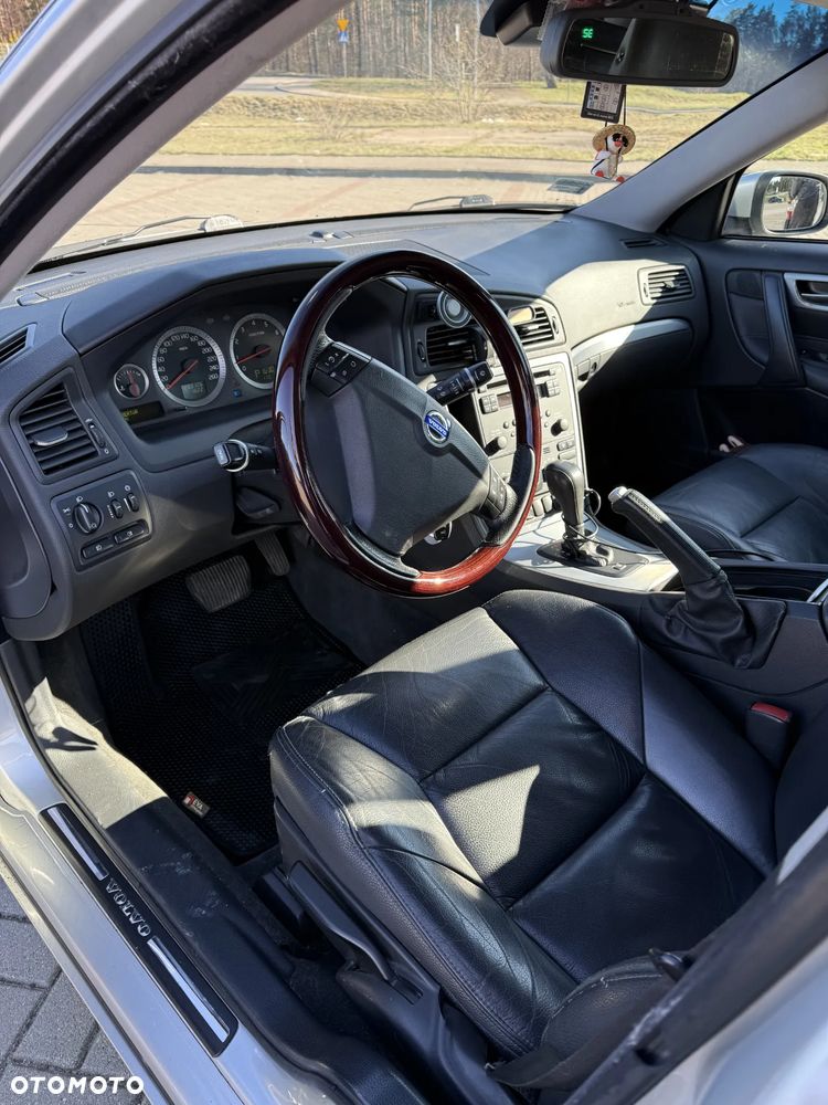 Volvo S60 2.5T Momentum - 11