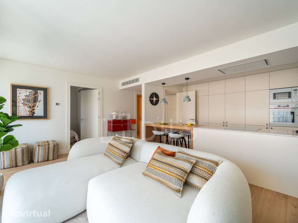 Apartamento T2 com área exterior no mais recente empreendimento jun... - Grande imagem: 2/82