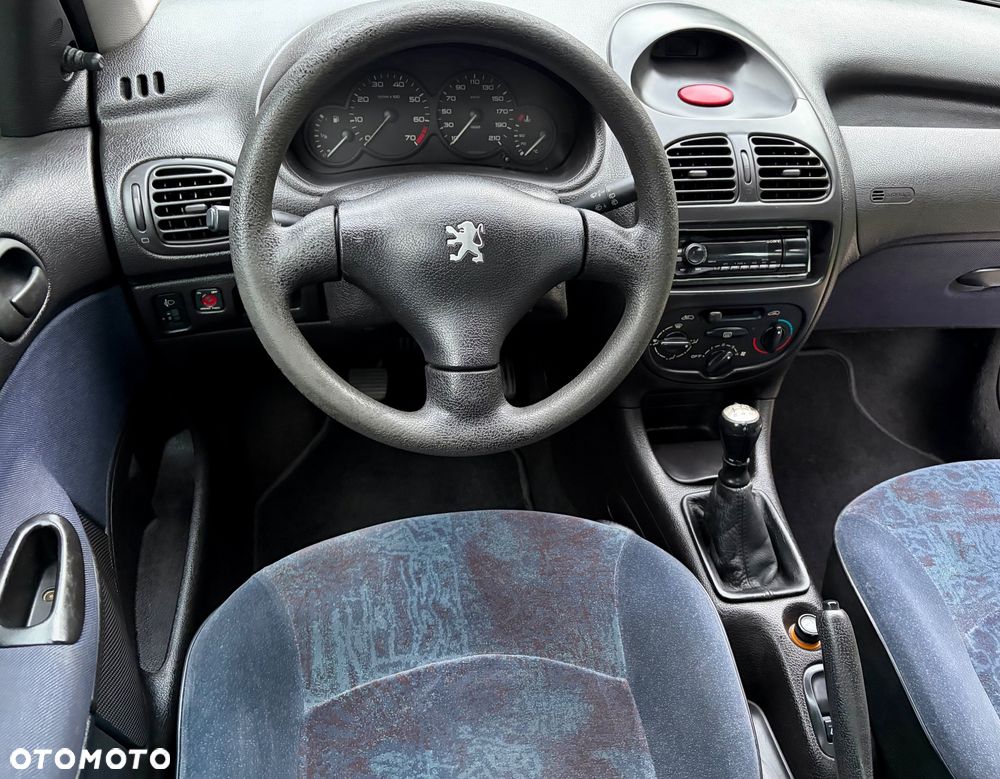 Peugeot 206 1.1 XR Presence - 8