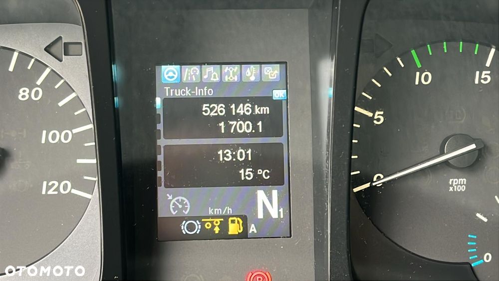 Mercedes-Benz ACTROS - 16