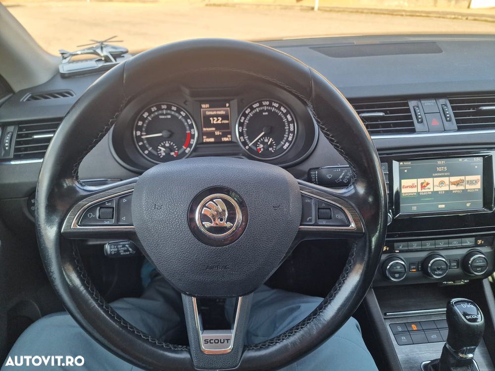 Skoda Octavia 2.0 TDI 4x4 DSG Scout - 20