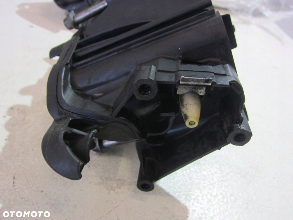 BMW E90 E87 E92 320D KOLEKTOR SSĄCY 7810741 - 9
