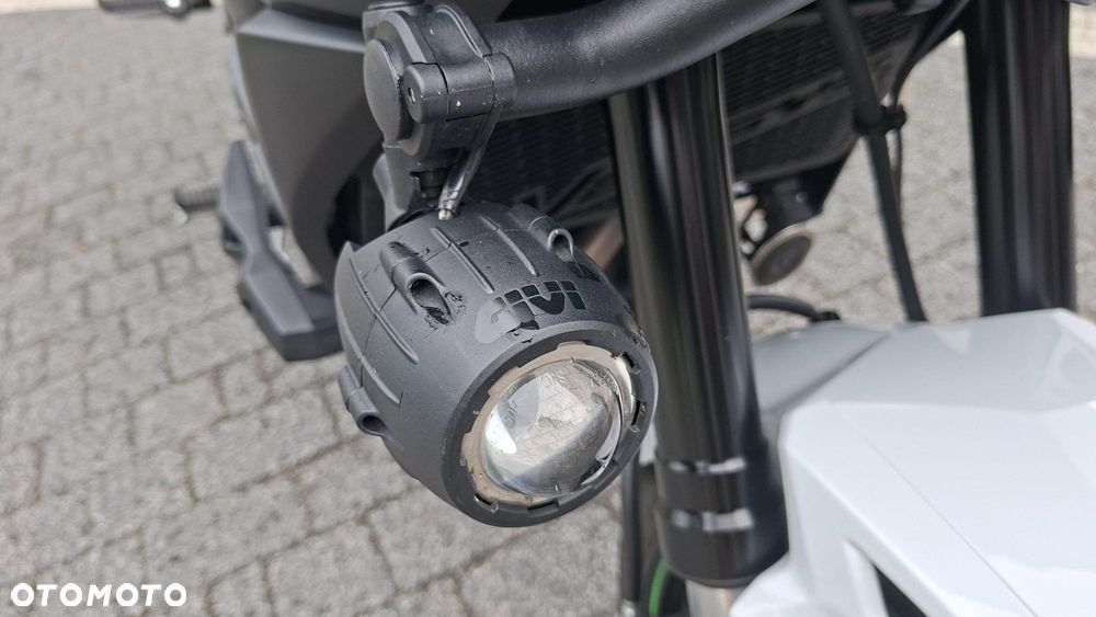 Kawasaki Versys 650 - 14
