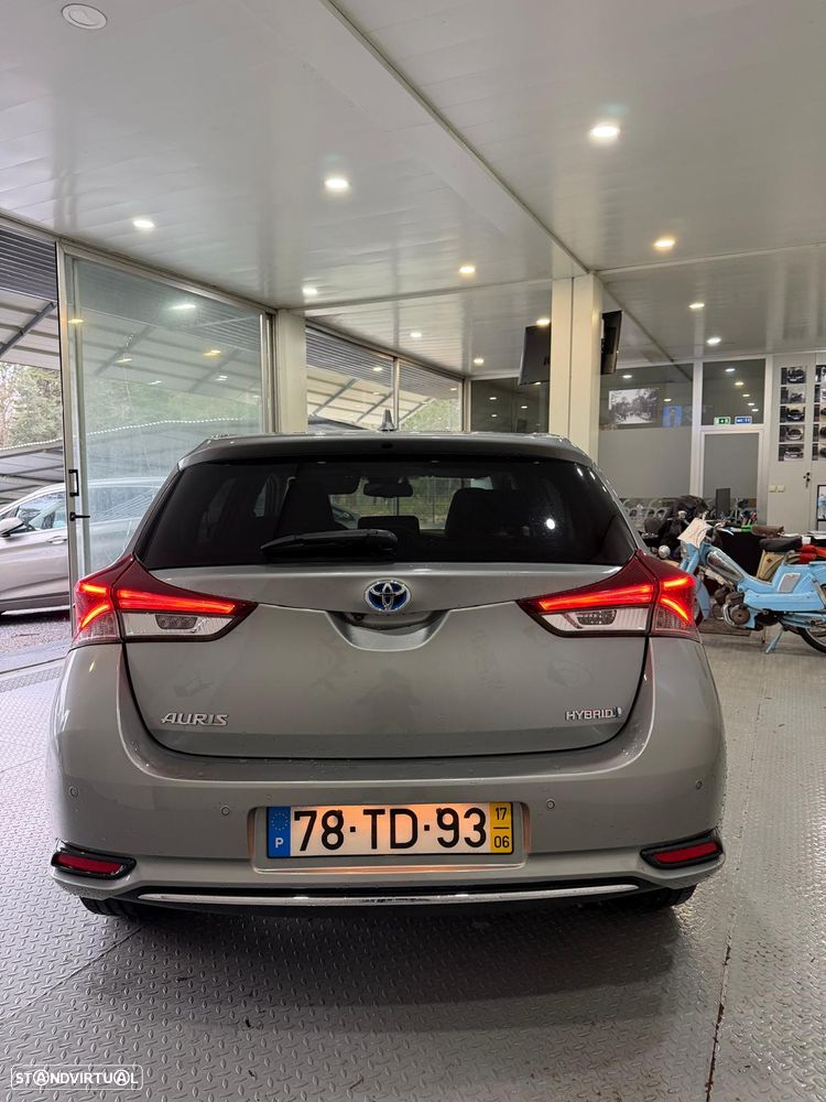 Toyota Auris 1.8 HSD Comfort+P.Sport - 5