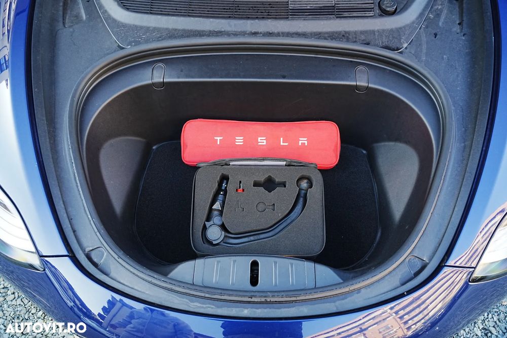 Tesla Model 3 Langstreckenbatterie Allradantrieb Dual Motor - 24