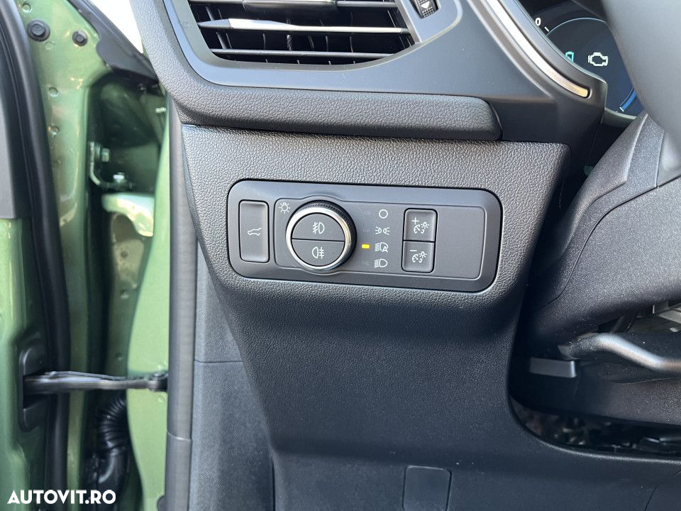 Ford Kuga - 13