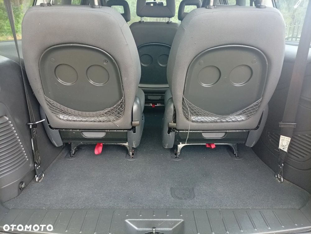 Volkswagen Sharan 2.0 Trendline - 14