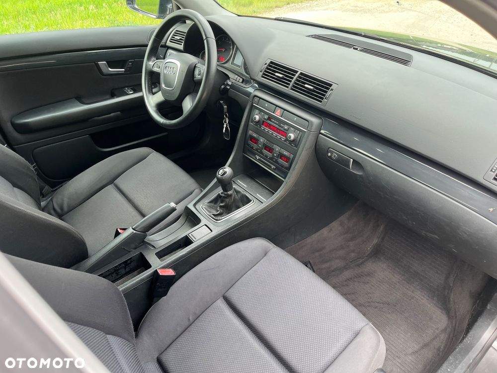 Audi A4 Avant - 15