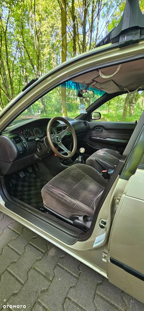 Toyota Corolla - 8