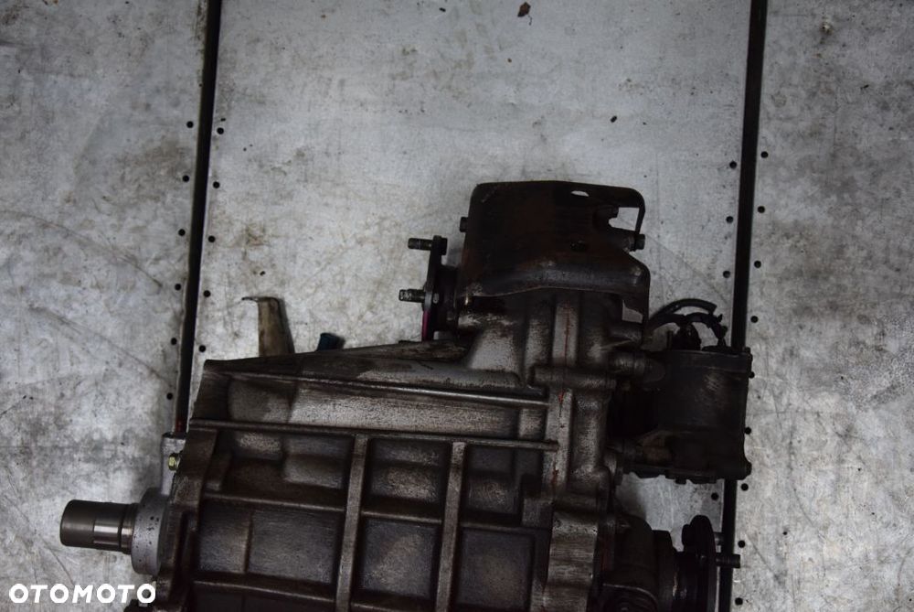 TOYOTA 4 RUNNER 3.0 TD REDUKTOR AUTOMAT - 7