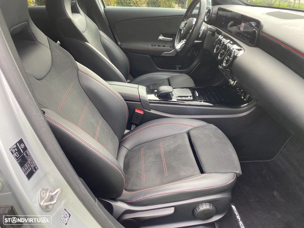 Mercedes-Benz A 250 e AMG Line - 13