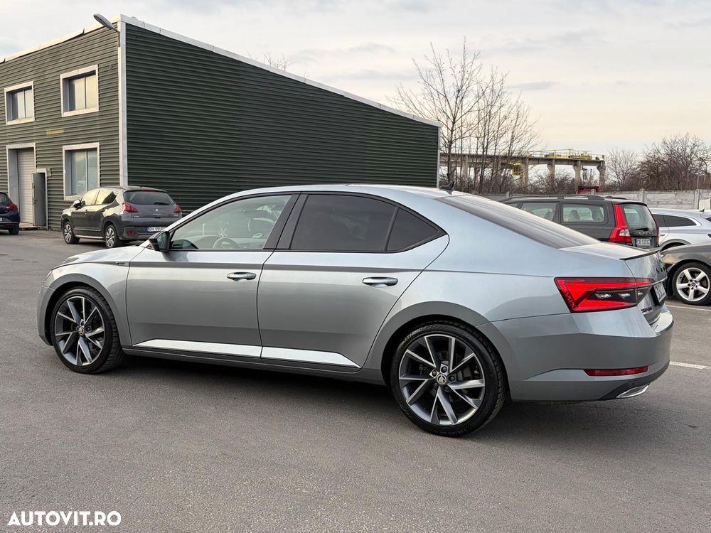 Skoda Superb 2.0 TDI DSG Sportline - 2