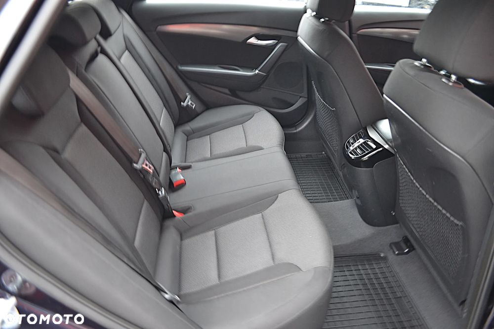 Hyundai i40 1.6 GDI Comfort + - 10