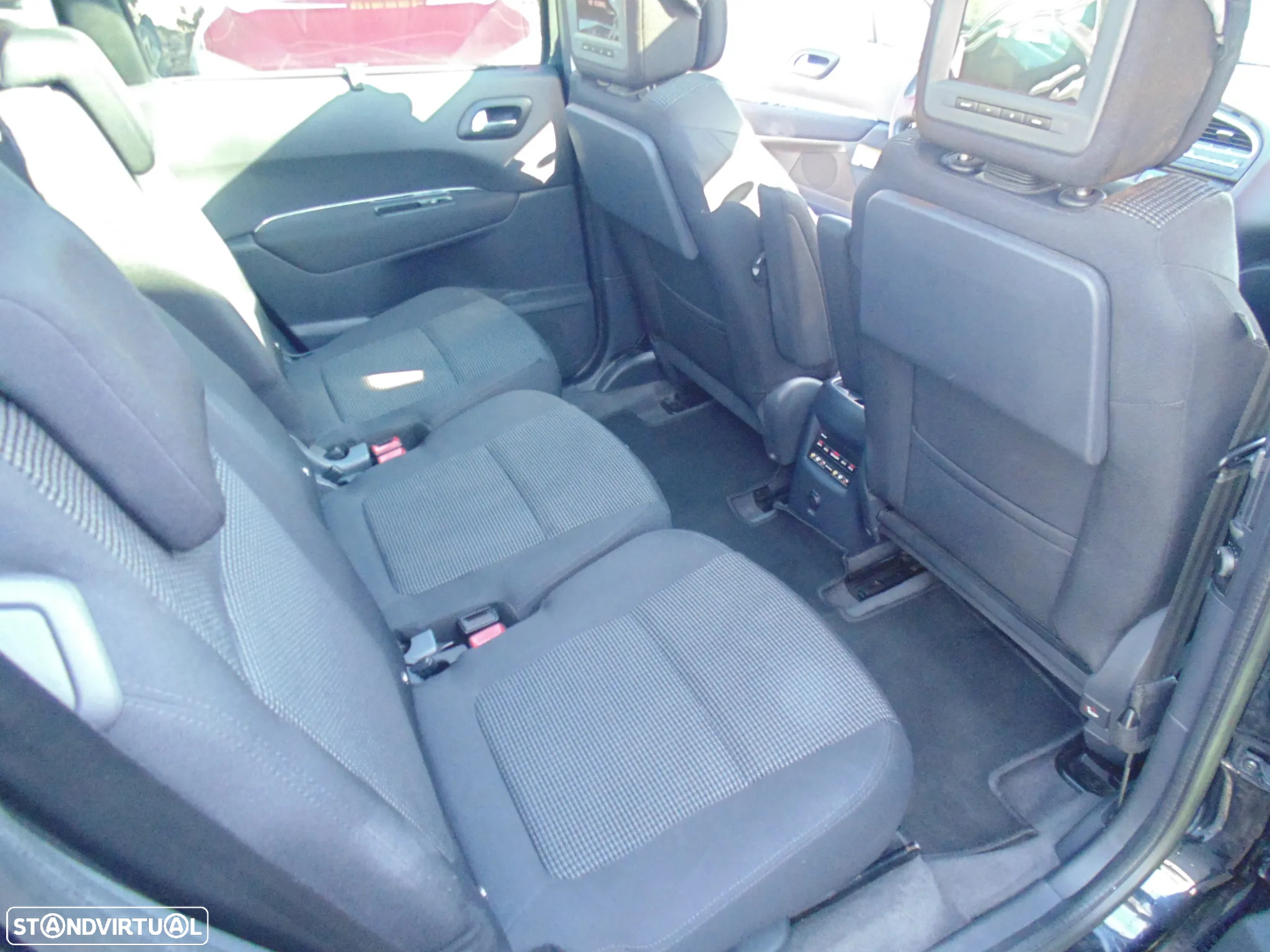 Peugeot 5008 1.6 E-HDi Tech-Motion CMP6 - 11