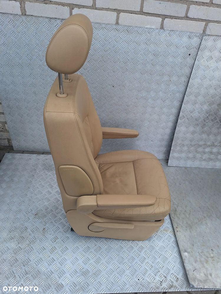 FOTEL LEWY PRAWY PRZÓD KIEROWCY SKÓRA SKÓRZANY PODŁOKIETNIKI VW TRANSPORTER T5 MULTIVAN CARAVELLE - 7