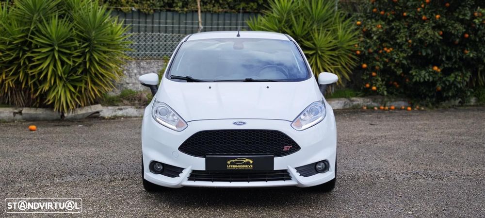 Ford Fiesta 1.6 T ST - 23