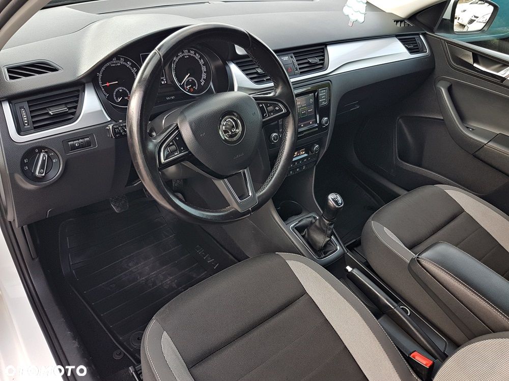 Skoda RAPID 1.6 TDI DPF Ambition - 12