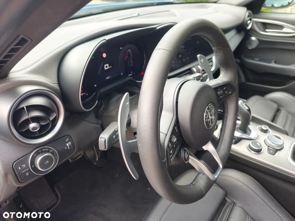 Alfa Romeo Giulia 2.0 Turbo Veloce Q4 - 29