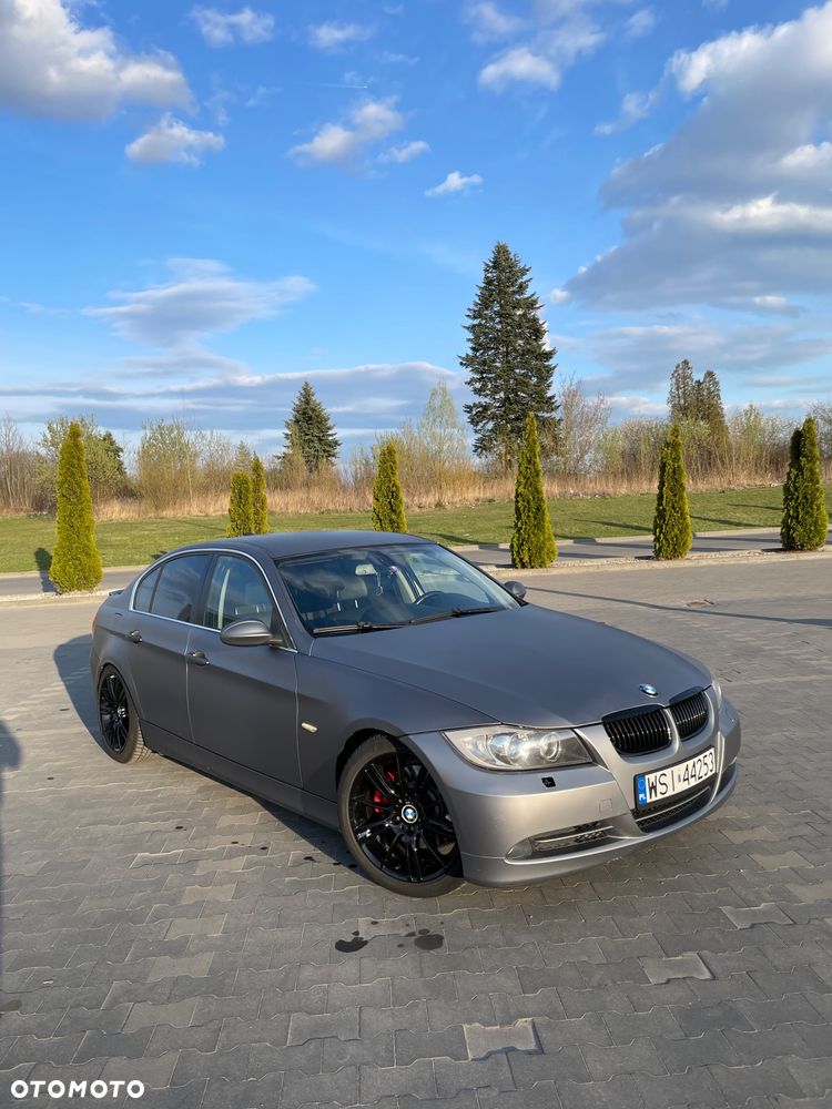 BMW Seria 3 330i - 1
