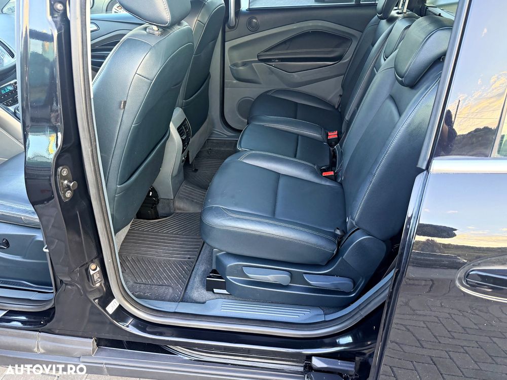 Ford Grand C-Max - 15