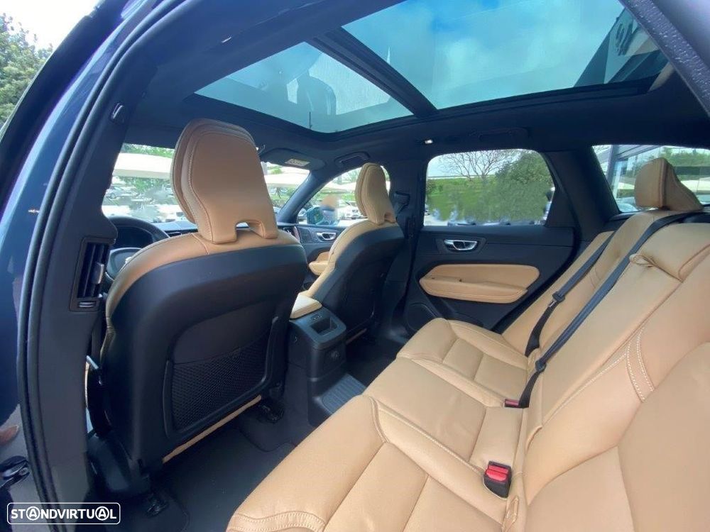 Volvo XC 60 2.0 T6 PHEV Ultra Bright - 12