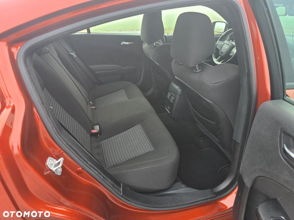 Dodge Charger 5.7 R/T - 11