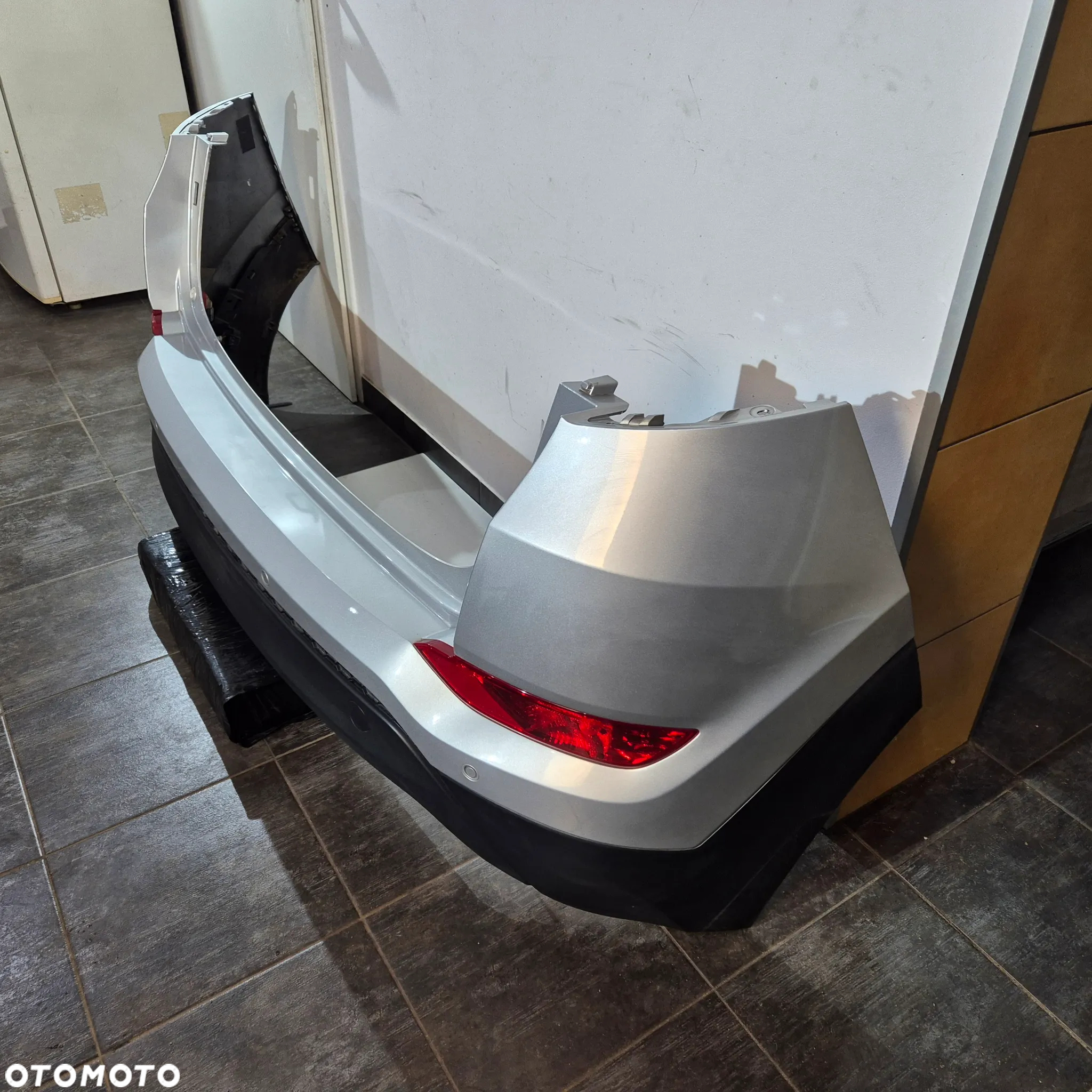 HYUNDAI TUCSON 15-18 ZDERZAK TYŁ PDC BELKA CZUJNIKI PARKOWANIA U3S - 2