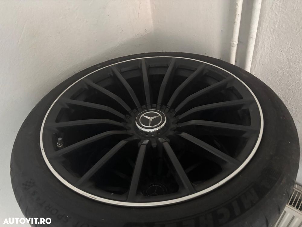 Mercedes-Benz AMG GT 4-door Coupe 43 4Matic+ - 15