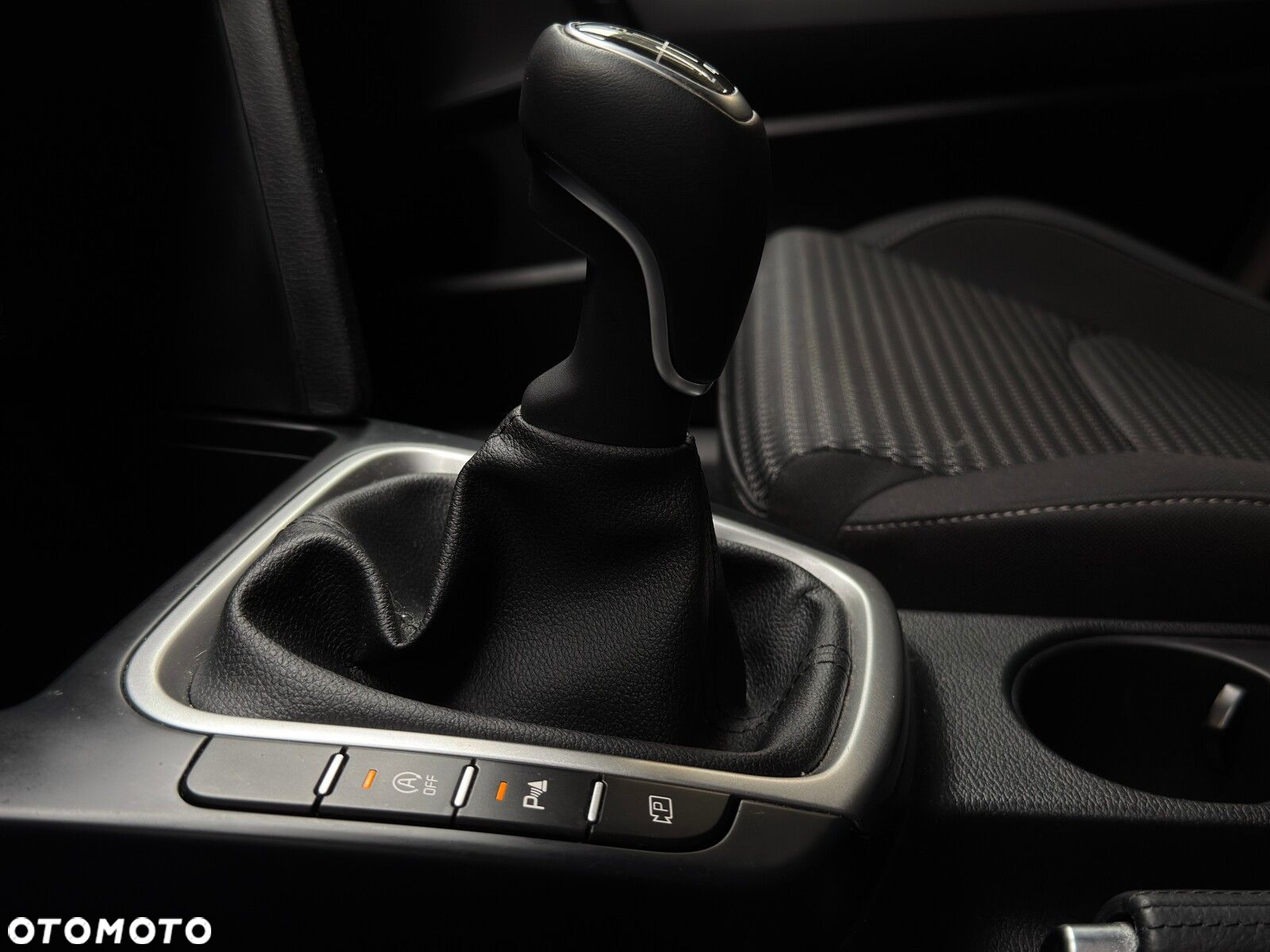 Kia XCeed 1.5 T-GDI L - 28
