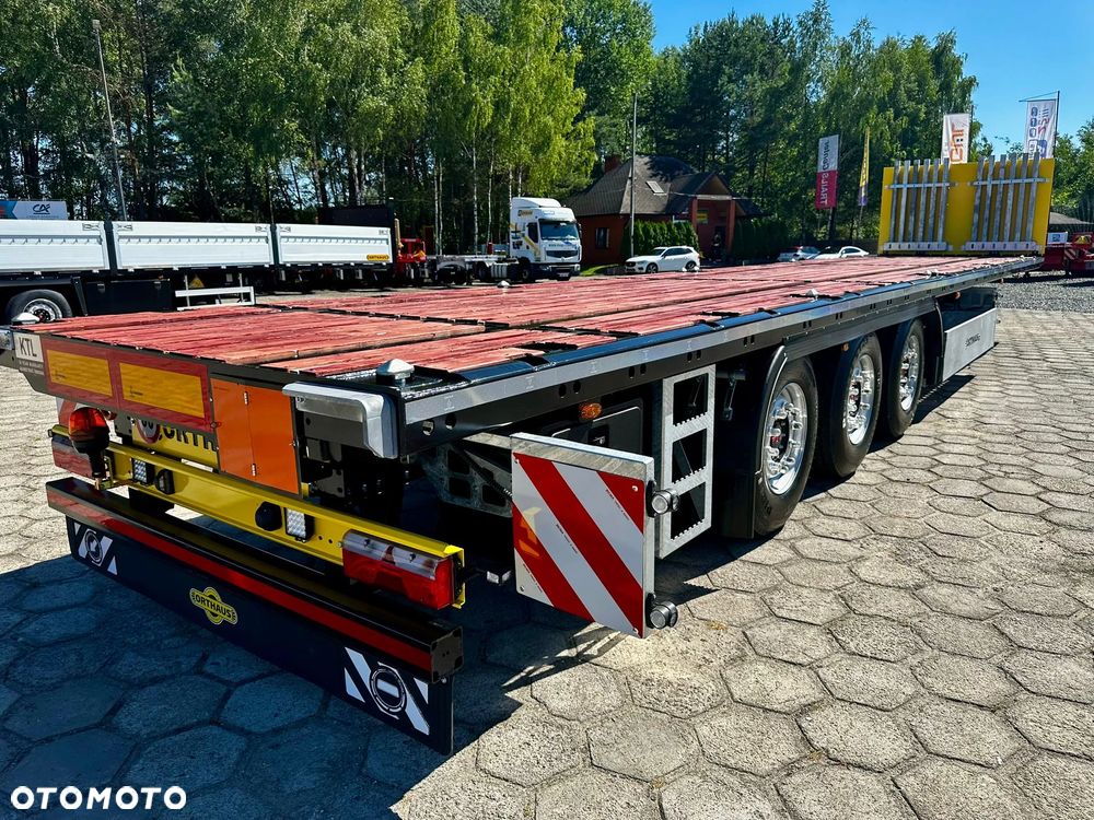 Inny platforma uniwersalna z zamkami kontenerowymi - MOCNA - osie SAF HOLLAND - 36
