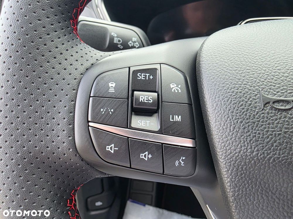 Ford Kuga - 22