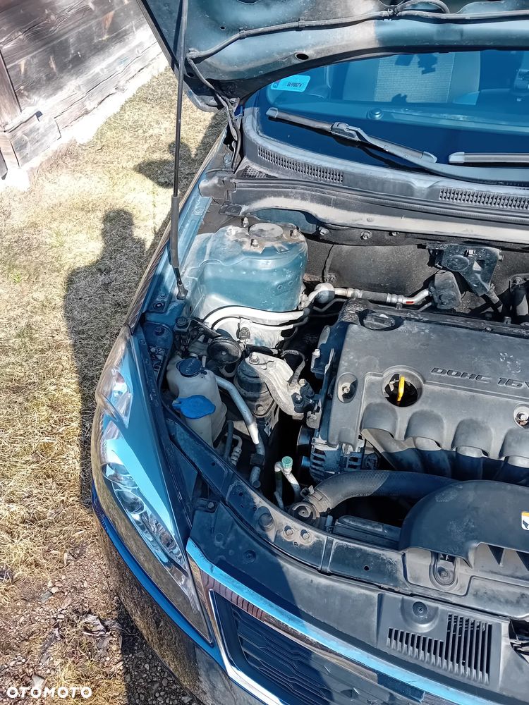 Kia Ceed 1.6 CVVT ISG Spirit - 14