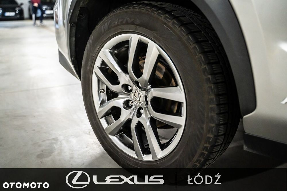 Lexus NX 300h Comfort AWD - 8