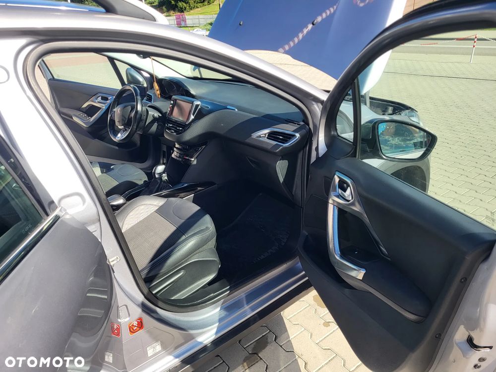 Peugeot 2008 - 14