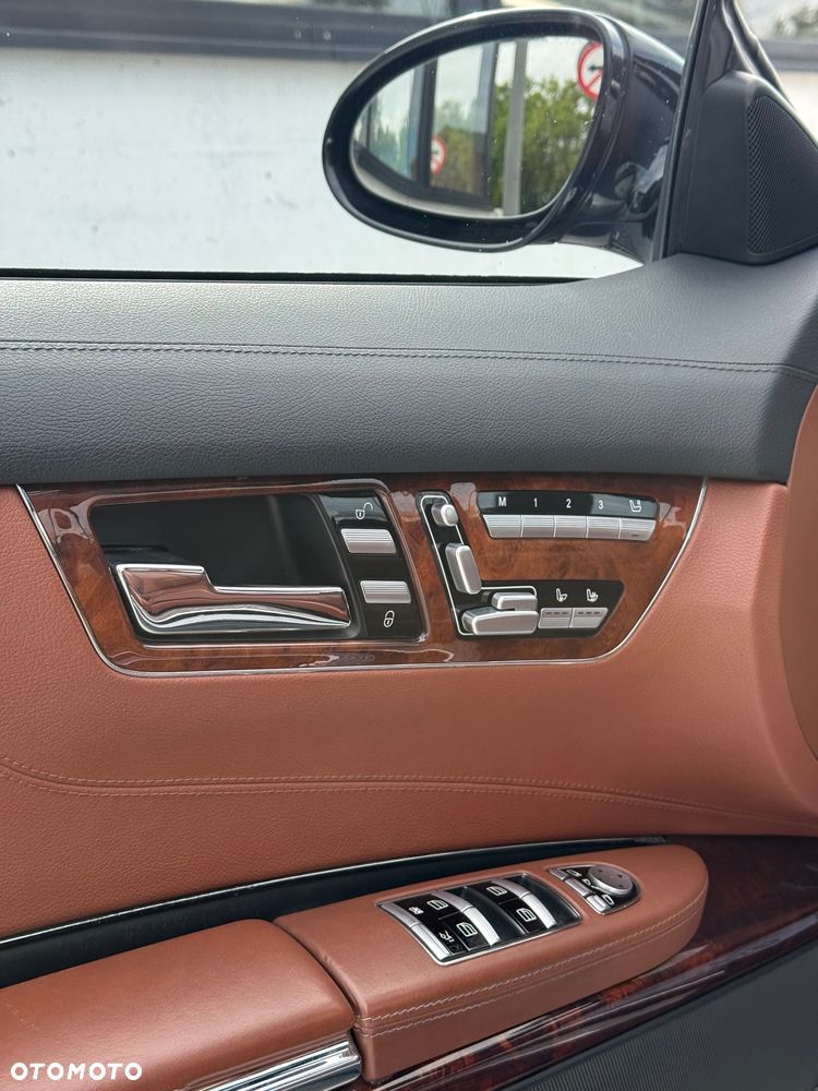 Mercedes-Benz CL 500 4Matic 7G-TRONIC - 21